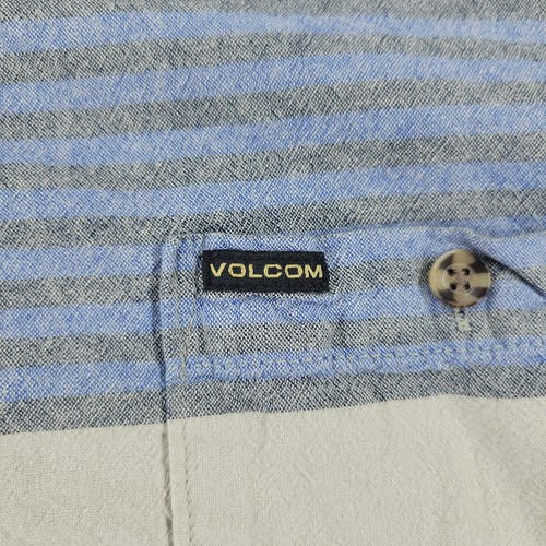 Volcom Button Shirt Men XL Blue Striped Slim Fit Short Sleeve Pocket Patch Adult - Picture 6 of 17