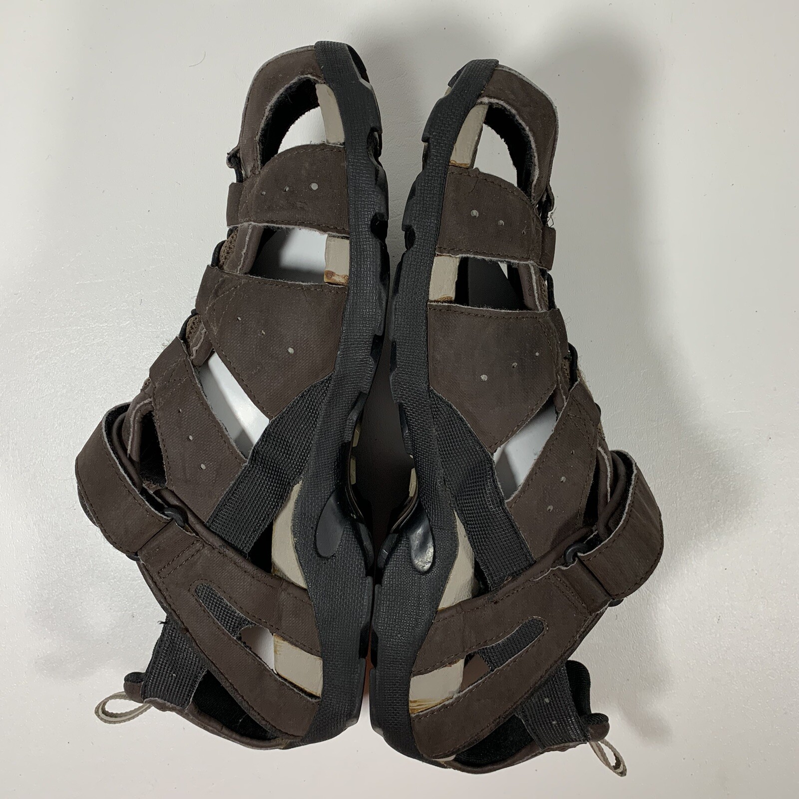 teva deacon sandals
