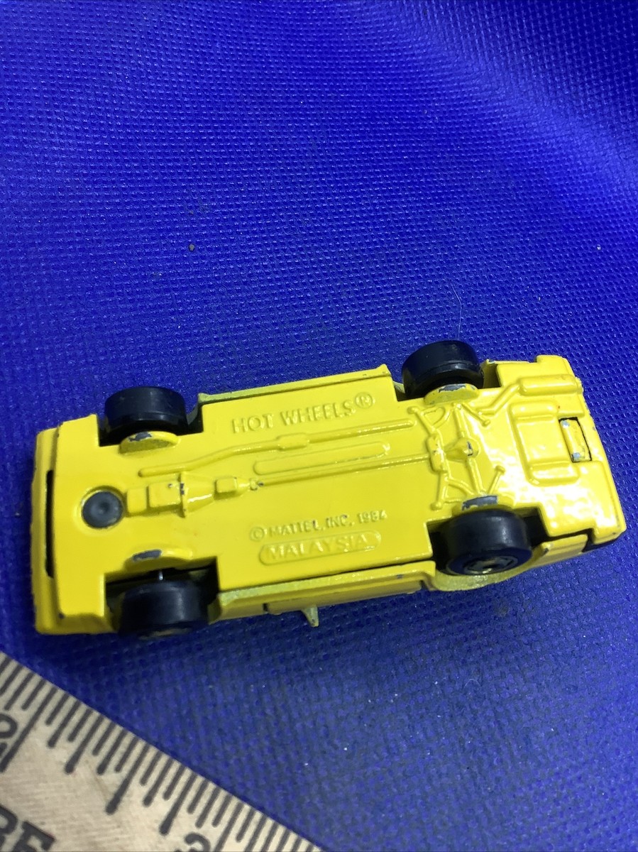 Hot Wheels 1984-1986 Nissan 300ZX Yellow Turbo Z31 ZX Hot Wheels 1984-1986 Nissan 300ZX Yellow Turbo Z31 ZX