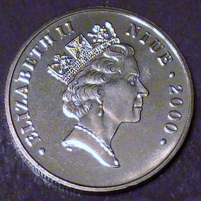 スヌーピー10ドル銀貨（ピーナッツ連載50周年記念）2000年ニウエ スヌーピー10ドル銀貨（ピーナッツ連載50周年記念）2000年ニウエ Niue