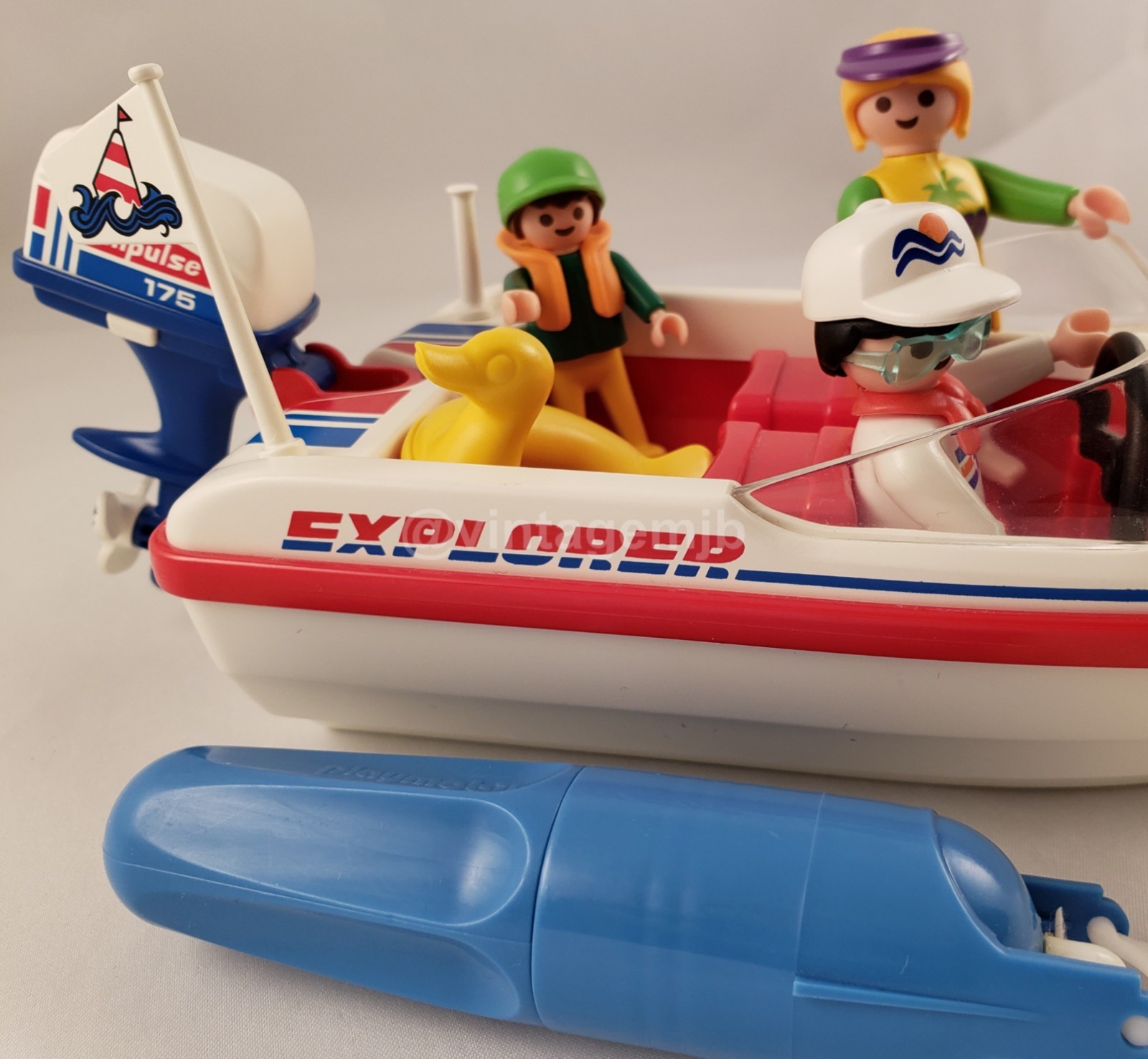 playmobil motor boat