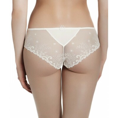 SIMONE PERELE SHORTY Modèle DELICE Couleur NATUREL Taille 4/5