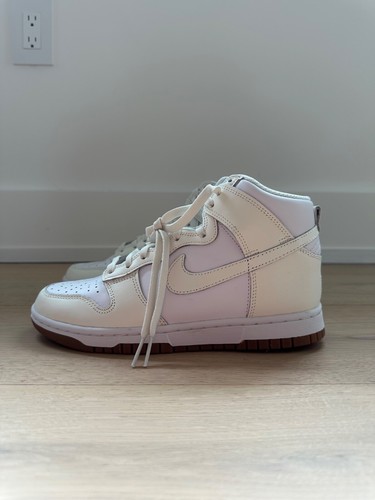 NIB Women's Nike Dunk High Top Sneakers "Sail Gum" (DD1869-109) Size 7 - Picture 6 of 10