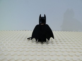 Lego BATMAN w/ Yellow Utility Belt Lego Batman Movie Minifigure 70912 (sh329)