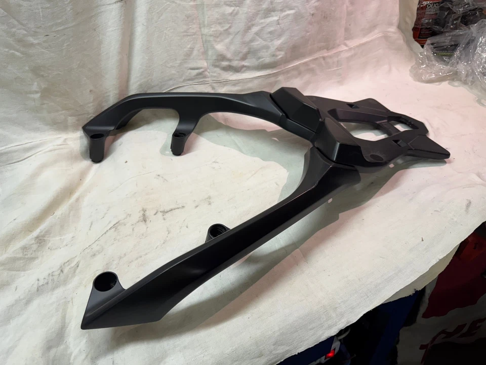 Portapacchi + Piastra per Baule BV1F4841 - YAMAHA TMAX T-MAX 530 560 2017 - 2021 - Imagen 2 de 4