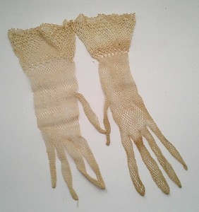 Antique Vintage Victorian Hand Crocheted Cotton Lace Mesh Glove Ruffle Cuff