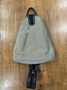 EUC baggallini Metro Convertible Backpack Sling, black/taupe interior Baggallini Metro Convertible Sling Backpack Bag Khaki/Taupe  main image 4