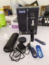 Oral-B iO Series 10 Toothbrush Black - Open-Box, Missing 1 Brush Head