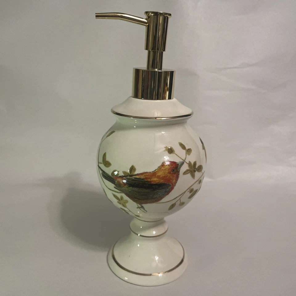 Gilded Birds Ceramic Lotion Pump - Elegant Countertop Accessory for Bathrooms - Image 3 of 3