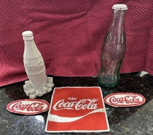 VINTAGE LOT OF COCA COLA ITEMS PATCHES, BOTTLE & SAND SCULPTURE