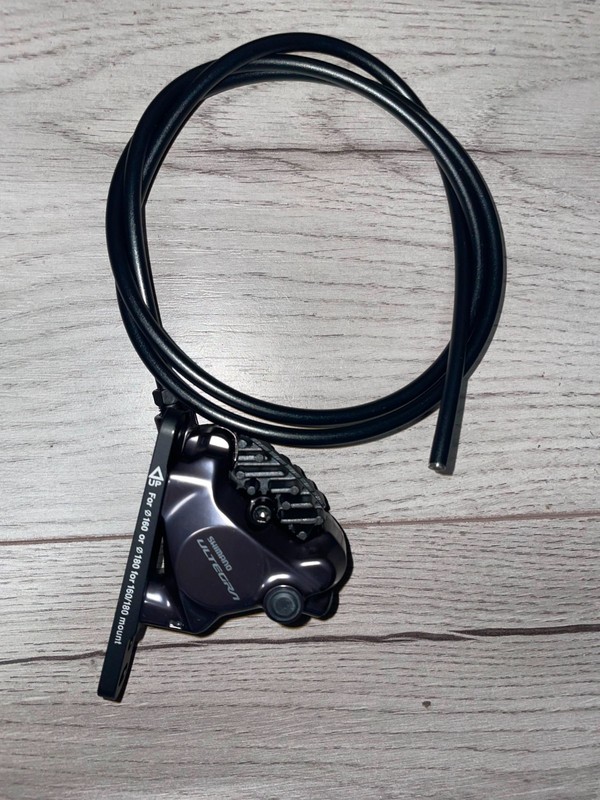 Shimano Ultegra BR-R8070 Disc Brake Caliper and Hose Front