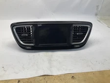 18 2018 Chrysler Pacifica Audio Equipment Radio Receiver 7" Touch Screen Q