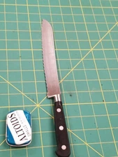 J A Henckels International 19006-200 8" Bread Slicing Knife Serrated Spain 