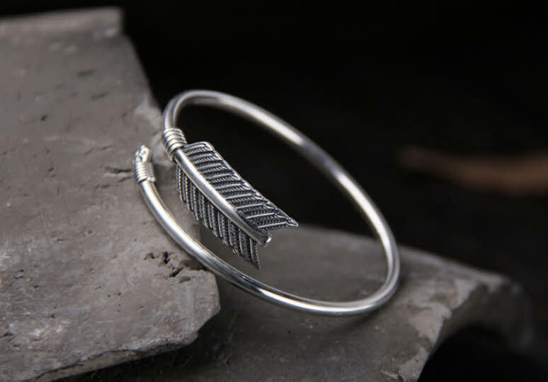 B25 Bracelet Bangle Rolled Arrow Feather Sterling Silver 925