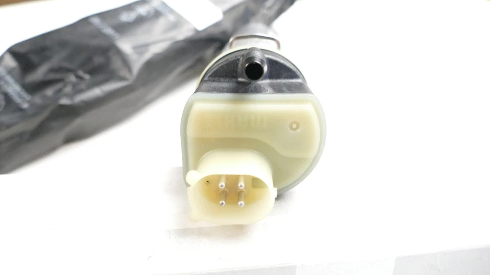 MINI Fuel Strainer With Heating - Diesel 13328510066 - Image 3 of 4