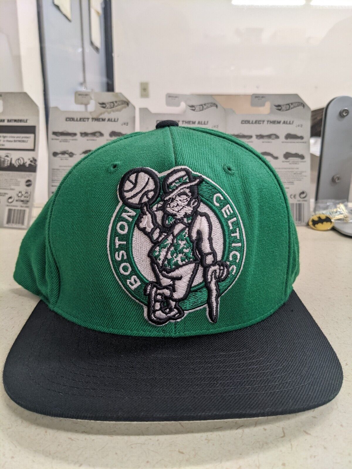 Boston Celtics Mitchell & Ness Hyper Trucker Hardwood Classics Snapback Hat