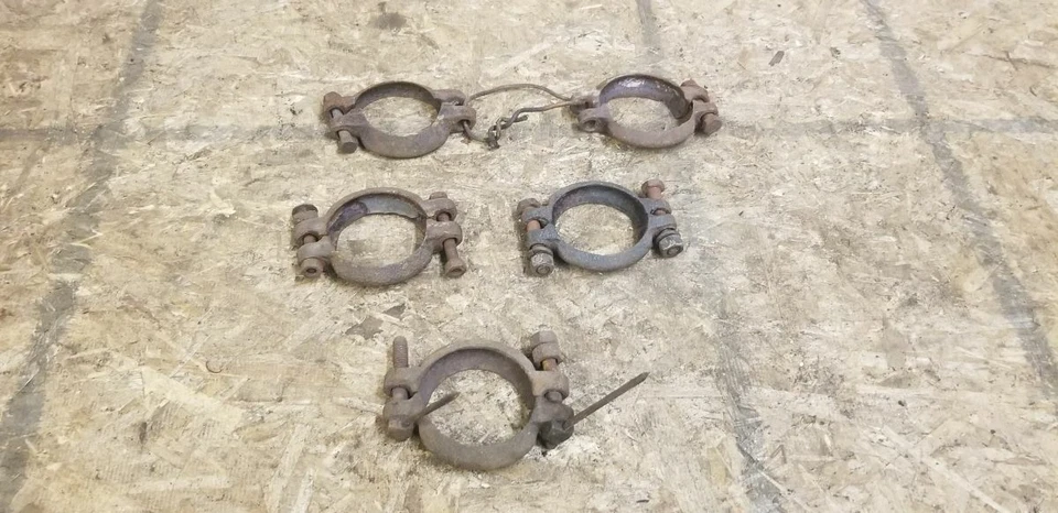 Abrazaderas de escape Ford Modelo A 1928-31 se venden como juegos individuales Foto 2 de 4