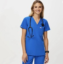 NEW FIGS Womens Catarina One-Pocket Scrub Top - Royal Blue / Large