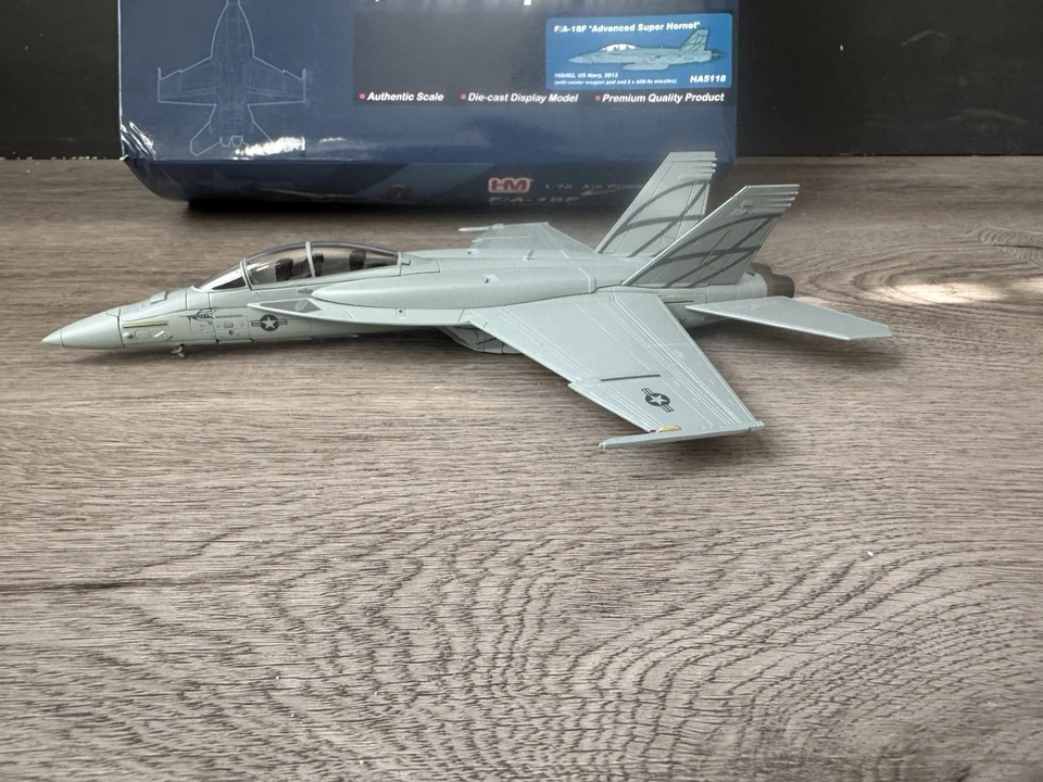 HA5118 Hobby Master F/A-18F Advanced Super Hornet 1/72 Modelo USN Foto 2 de 4