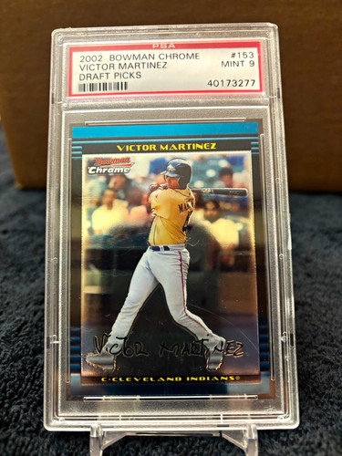2002 Victor Martinez [Gold Refractor] #153
