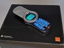 (ORANGE ONLY) BOXED Great Condition Motorola V70 - Silver Mobile Phone