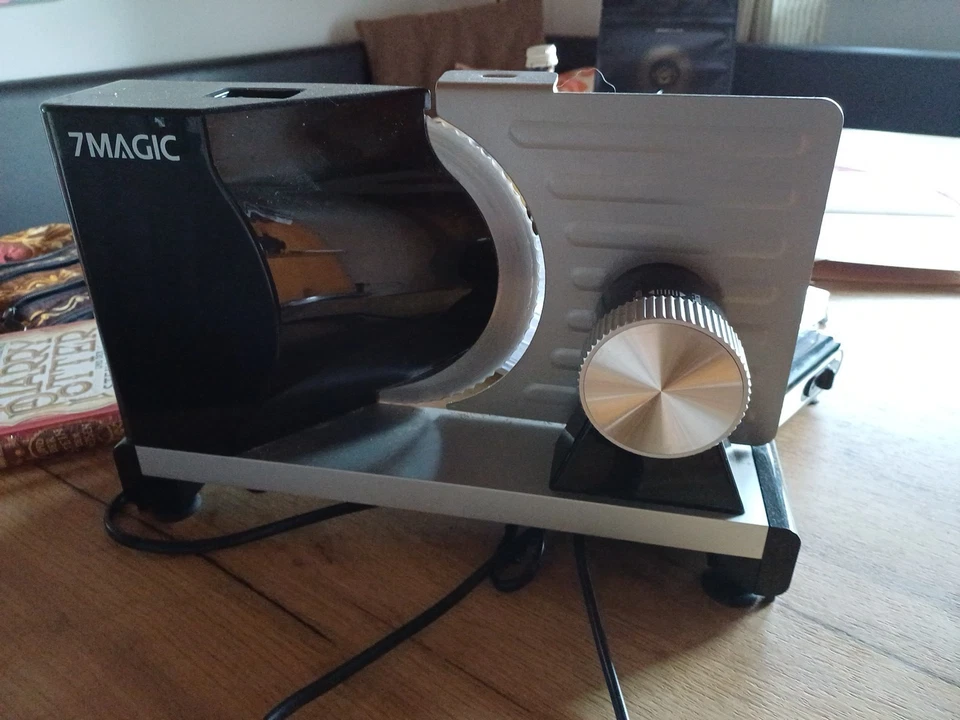 Nahezu ungebrauchte Küchen- Schneidemaschine