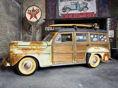 1948 FORD WOODY STATION WAGON Rat Rod Rusty Weathered Patina Beach 1/18