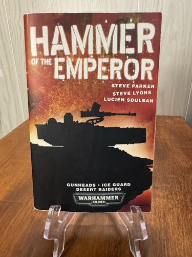 Hammer of the Emperor : An Imperial Guard Omnibus by Steve Lyons, Lucien Soulban - 第 1/3 張圖片