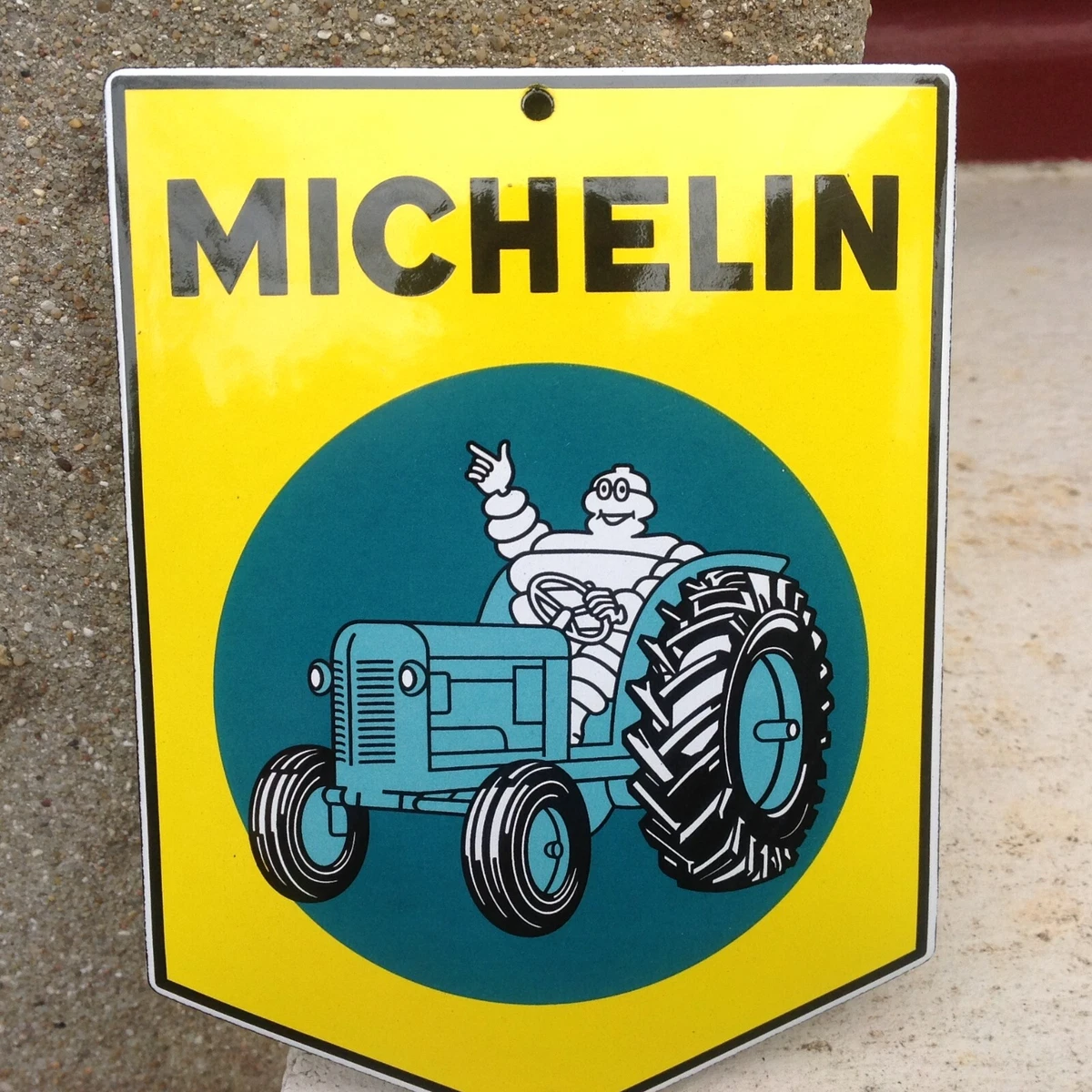 IHC McCormick Farmall Panneau publicitaire rétro en relief de qualité supérieure 30 x 20 cm