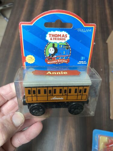 THOMAS THE TANK ENGINE 99011 Annie Real Wood 1999 NEW see pics - Picture 1 of 3