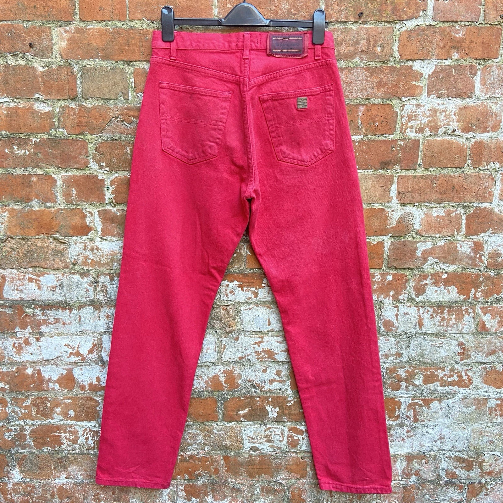 Jeans vintage uomo Yves Saint Laurent W30 L32 rosa cerise primi anni 90 YSL UK raro