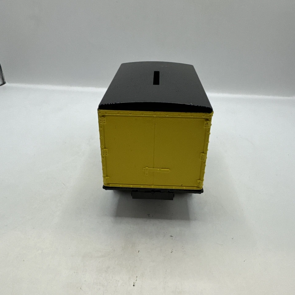 Banco réplica camión hierro fundido Ertl 1926 "páginas amarillas" con llave SIN CAJA Foto 2 de 4