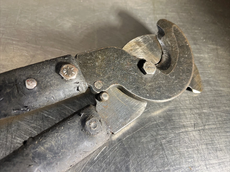 HK Porter 0290FCS Copper / Aluminum Cutter Cable Shear 1-3/8'' Capacity Used - Image 2 of 4