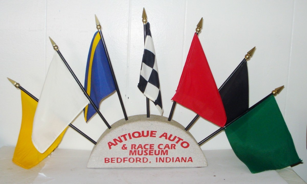 VINTAGE INDIANAPOLIS RACE CAR MUSEUM FIGURINE BEAUTIFUL FLAGS