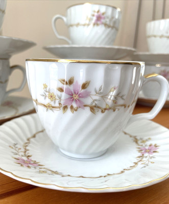 Set of 7 Mikasa Tea Cups & Saucers Springtime Floral Pattern Bridal BEAUTIFUL!!