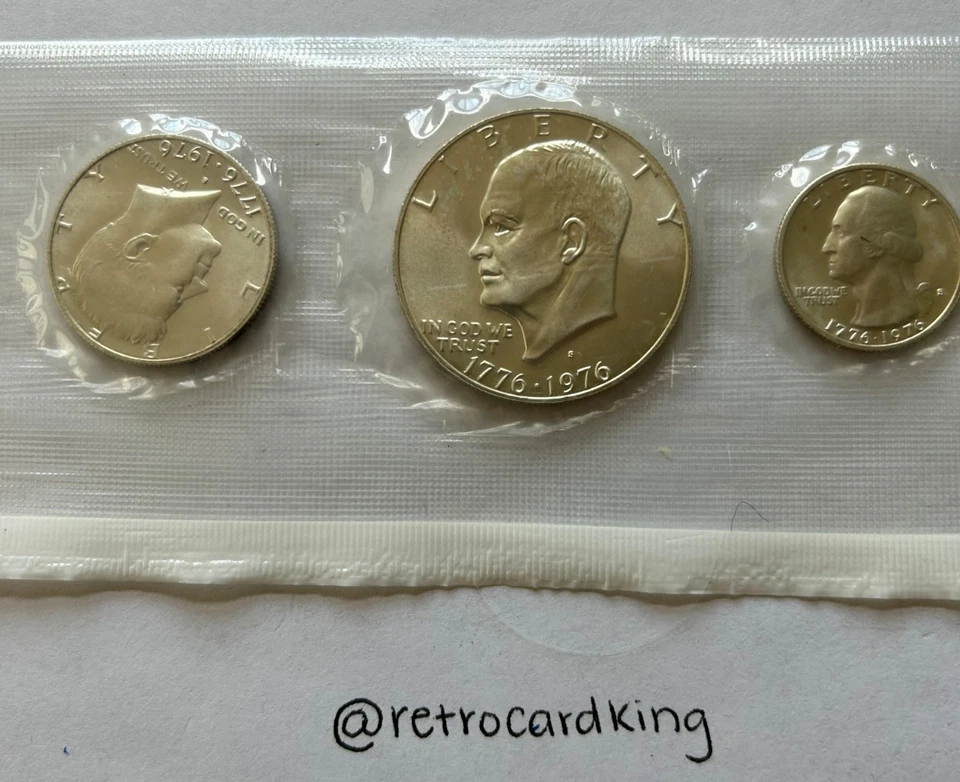 1776-1976 US Mint Bicentennial Silver Uncirculated Set in Red Pack - Image 3 of 4