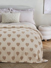 Neutral Heart Supersoft Fleece Throw Blanket 150 x 200 cm Next