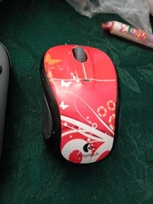  Logitech V220 Cordless Optical Mouse Notebook Red Butterfly Print 