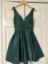 Homecoming Party Holiday Formal Dance Aspeed Emerald Green Dress Size Med