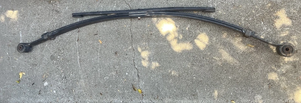 Conjunto de resorte de hoja para Chevy Silverado 1500 99-07 lado izquierdo/derecho OEM *LEER* Foto 2 de 4