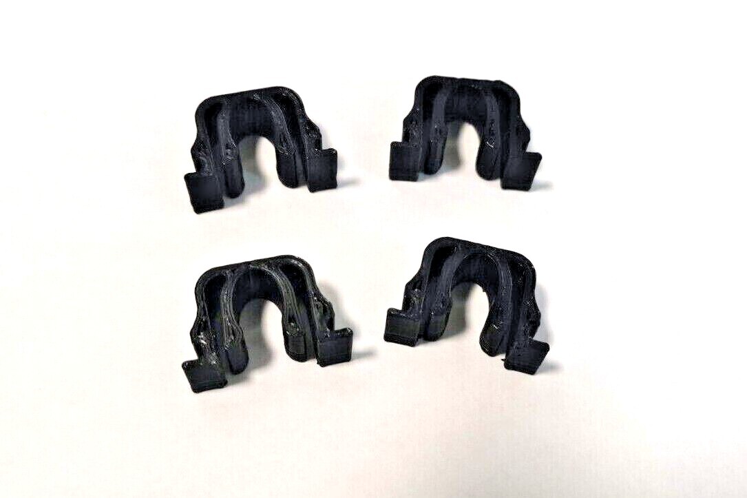 4 Clip Supporto Pannello Frontale Per Case Lian-Li PC-90B – Stampate In 3D PLA+