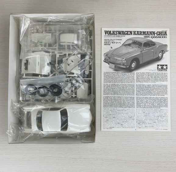 Unassembled] TAMIYA 1/24 Volkswagen Karmann Ghia Coupe 1966 Model