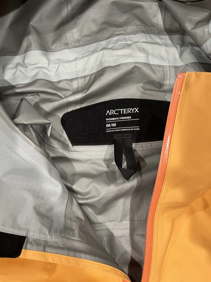 Chaqueta Arc’teryx Zeta SL Goretex Mujer’s Mediana Beta Theta   Foto 2 de 4