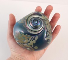 Vintage 1989 Signed RUDI MOLACEK Iridescent Art Glass MAYTUM STUDIOS Paperweight