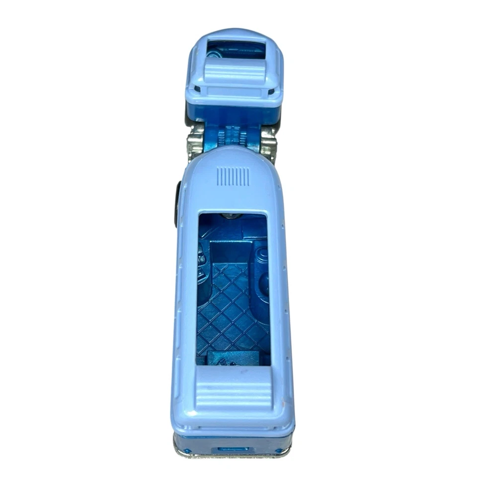 Remolque Volkswagen Hauler 2022 Hot Wheels Track Stars personalizado llamas azules y remolque Foto 4 de 4