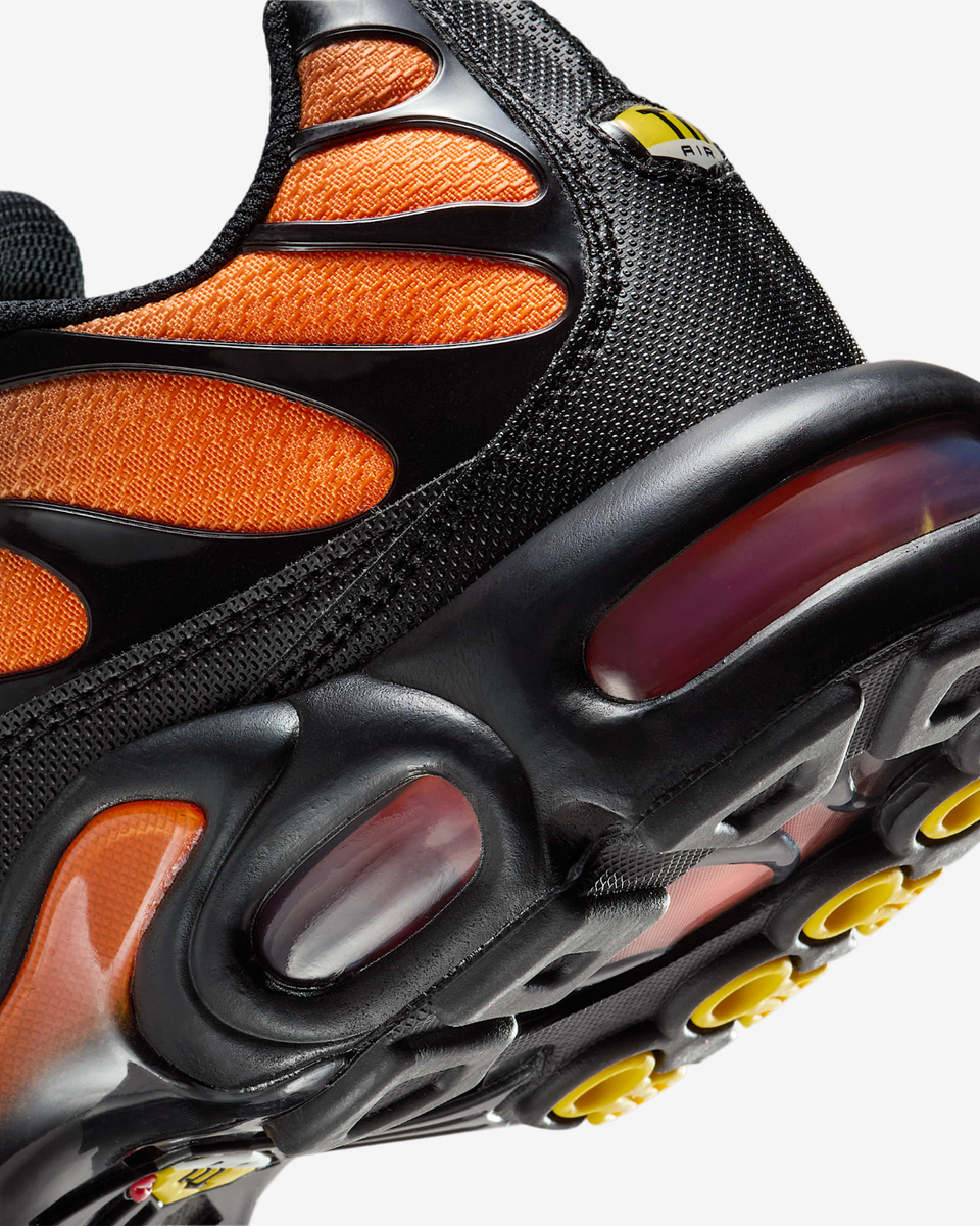 Nike Air Max Plus Black Total Orange DM0032-025 Men's Size | eBay