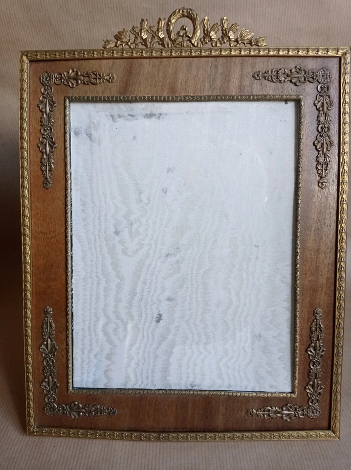 Ancien Cadre Photo bronze laiton 32 cm. - Photo 3/4