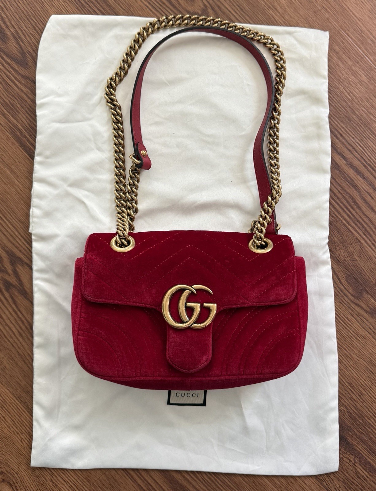 Gucci GG Marmont Shoulder Bag Velvet Small Hibiscus Red