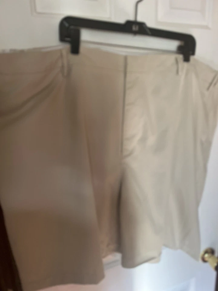 Pantalones cortos de vestir John Blair para hombre color tostado talla 52 cintura cómoda Foto 2 de 4