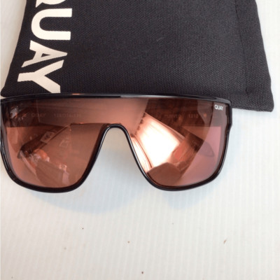 NEW ! Rare Quay Nightfall Curved  Black pink mirror  Lenses